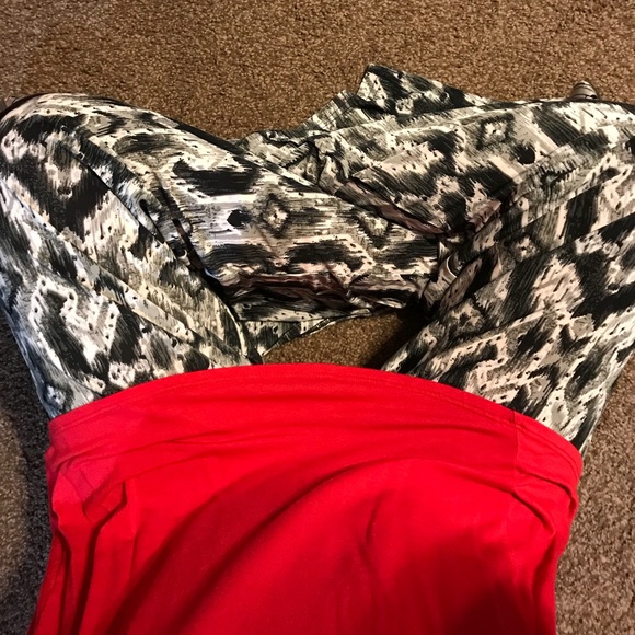 Abstract Black & White Print Palazzo Pants - Picture 4 of 7